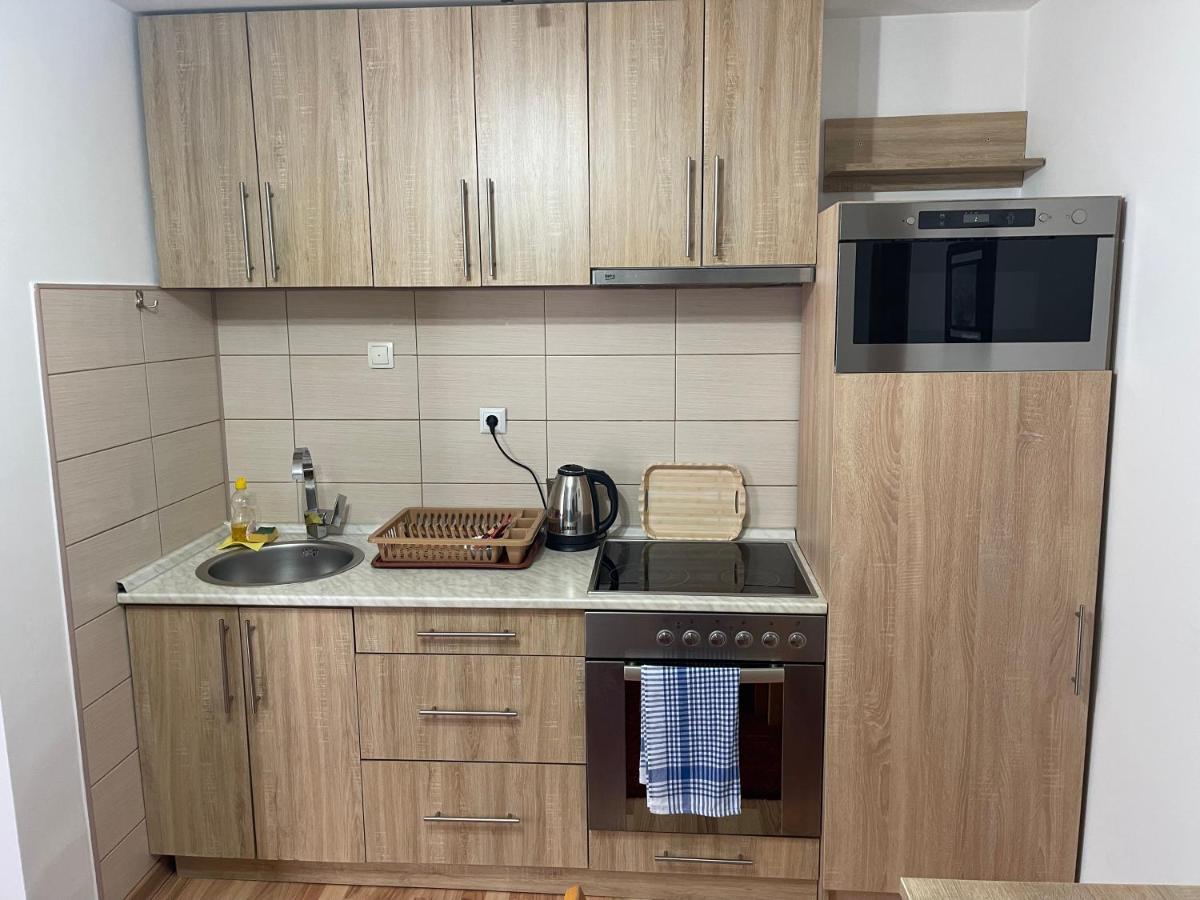 Apartmani Brod 泽尼察 外观 照片