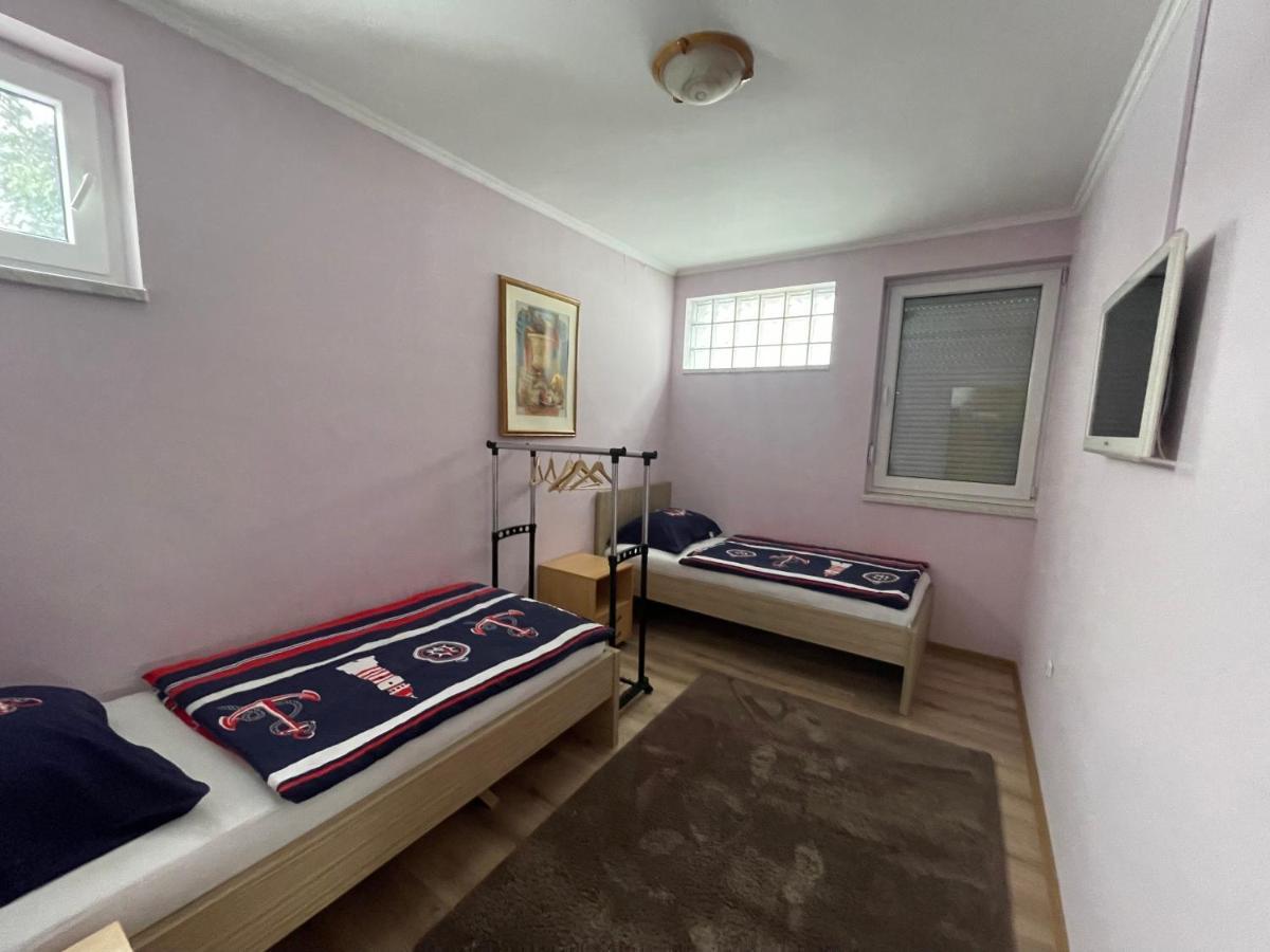 Apartmani Brod 泽尼察 外观 照片